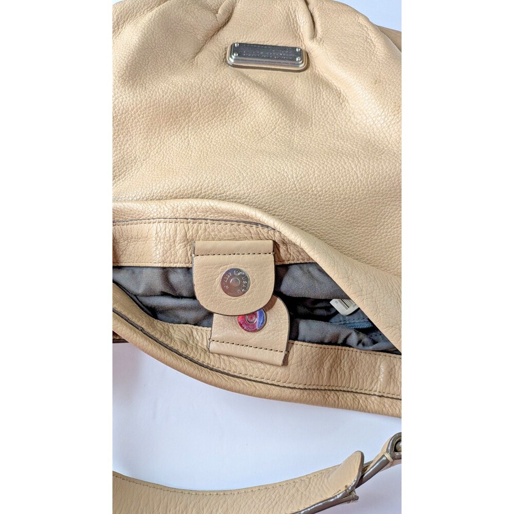 Marc by Marc Jacobs Hillier Hobo Workwear Pebbled Leather Shoulder Bag Beige - Picture 9 of 9